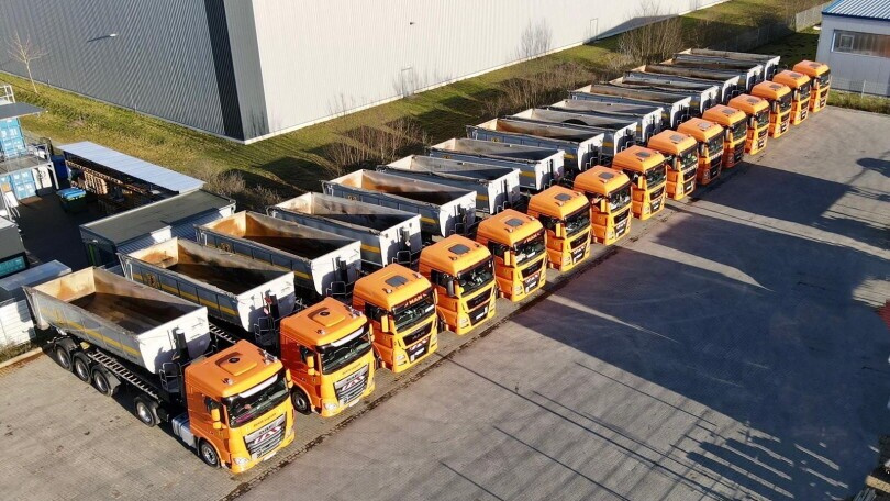 Kierowca zawodowy (m/k/d) – wywrotka siodłowa (transport materiałów sypkich), 1. Bild