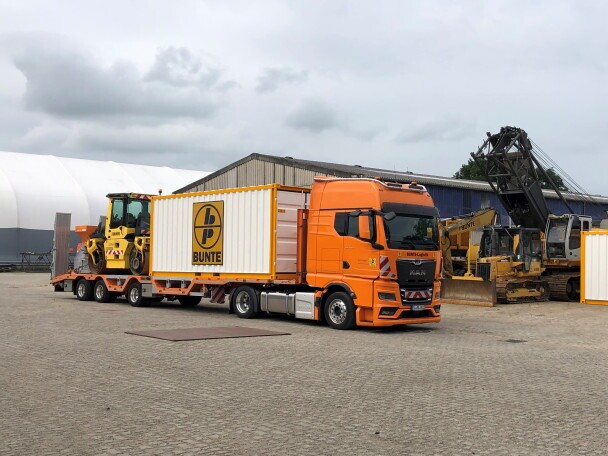 Berufskraftfahrer (m/w/d) im Schwerlast- und Fernverkehr, 1. Bild